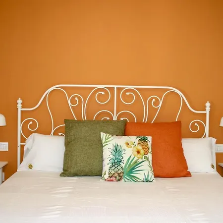 Apartamentos Delmas *